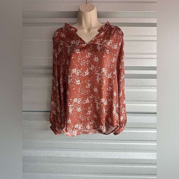 Women's LUSH Floral Print Cream Orange Blouse Size Small - Picture 1 of 10
